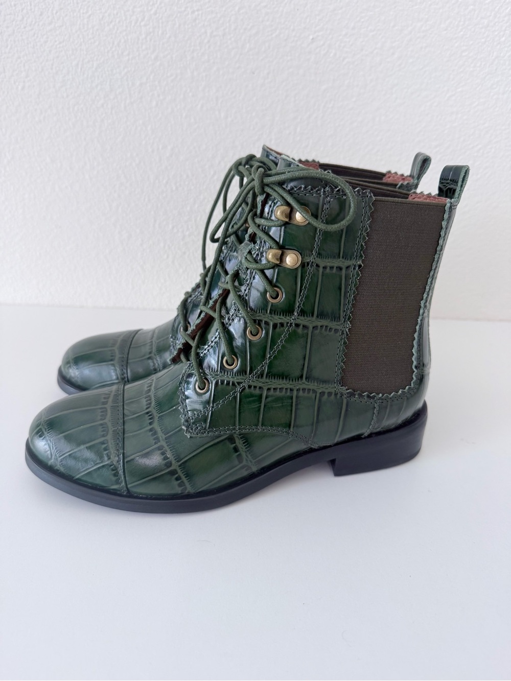 Jeffrey Campbell Junction Great Moments Green Croc Embossed Leather Boots Size 6